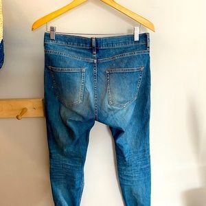 Everlane Jeans. Size 28 Regular.
